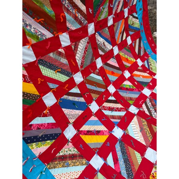 Vintage 60's Heavy Tied Scrappy Patchwork Quilt Red Blue 92.5x81" - Picture 7 of 16